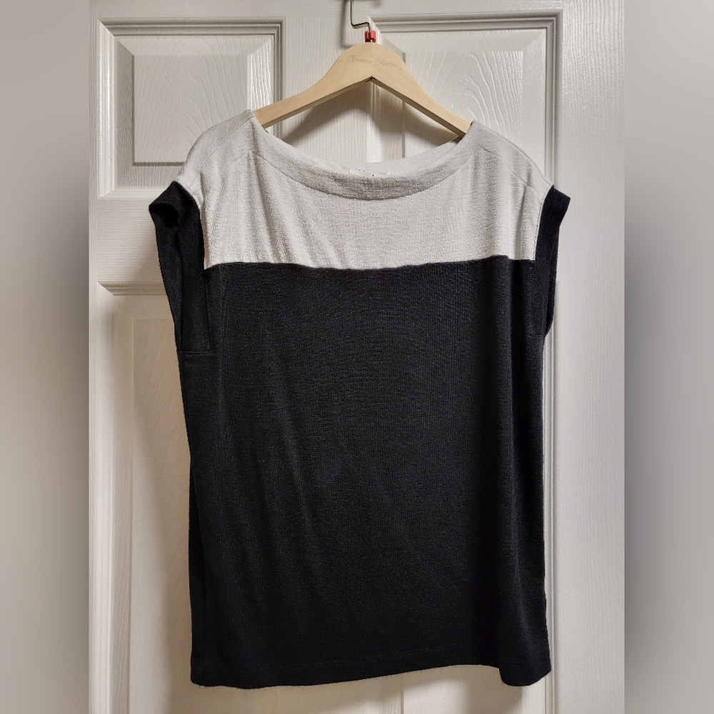Knit t-shirt - washed once and never - xs